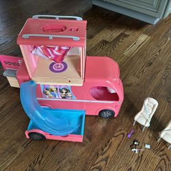 Barbie Camper With Pool