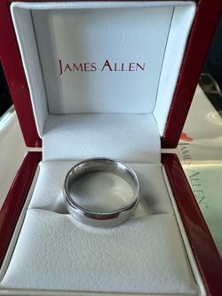 Platinum engagement ring  size 8.5