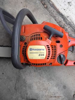 Husqvarna 235 e-Series Gas Chainsaw