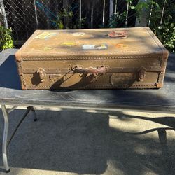 Vintage Suitcase 