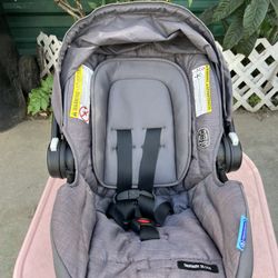Car seat ( Newborn) 