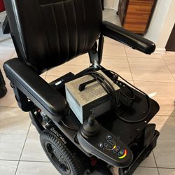 Power Wheelchair With Seat Elevator 