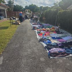 GARAGE SALE 