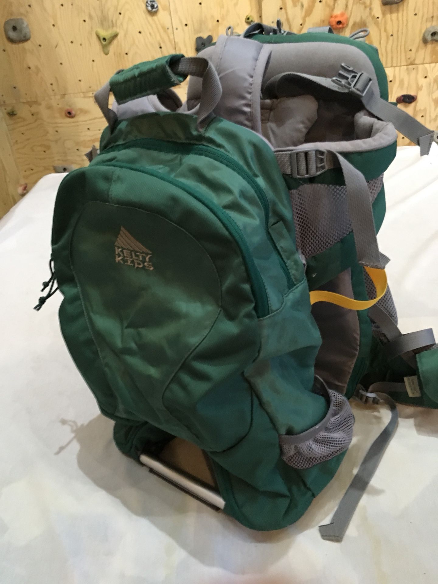 Kelty Junction 2.0 Child Carrier for Sale in Hillsboro, OR OfferUp