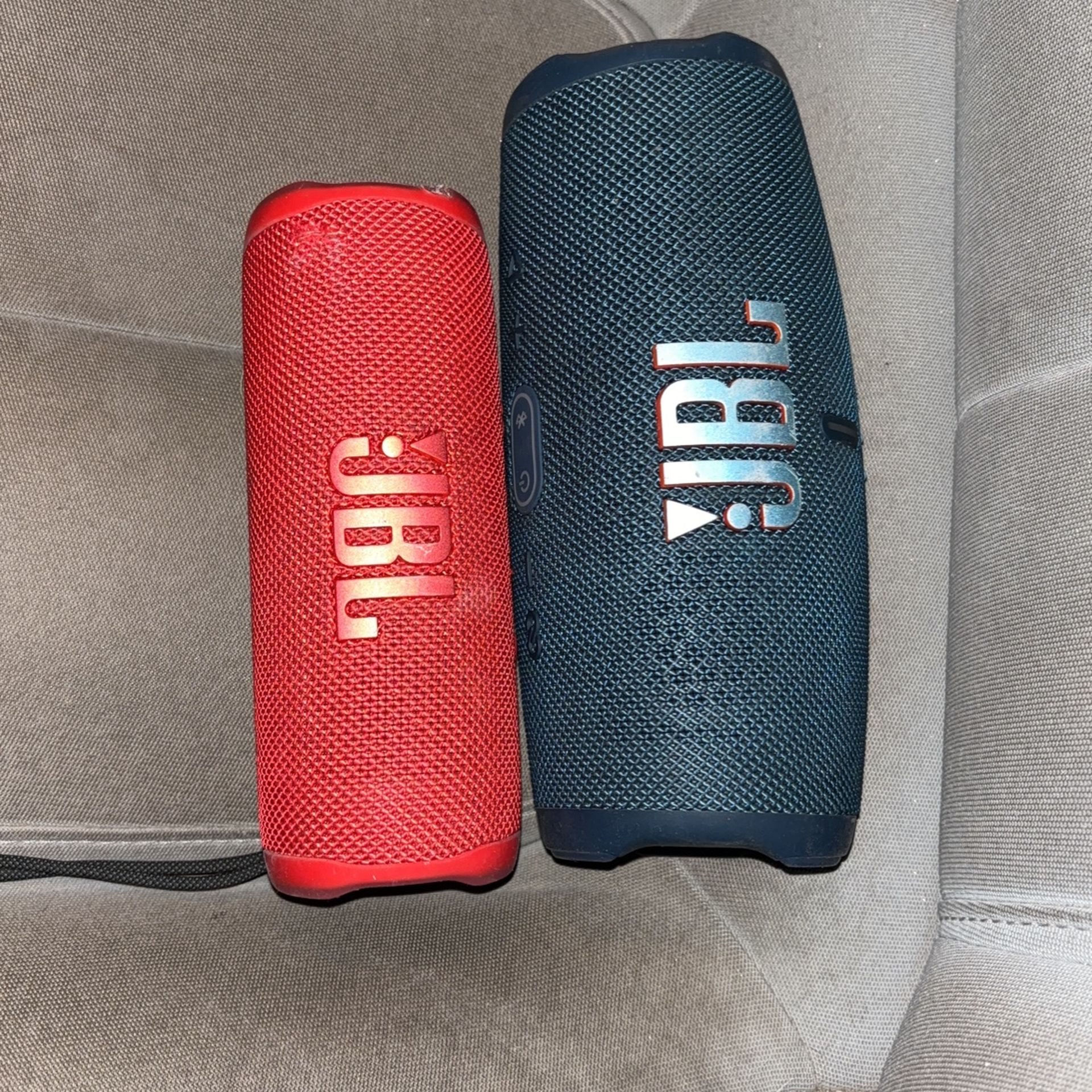 JBL Charge And Flip