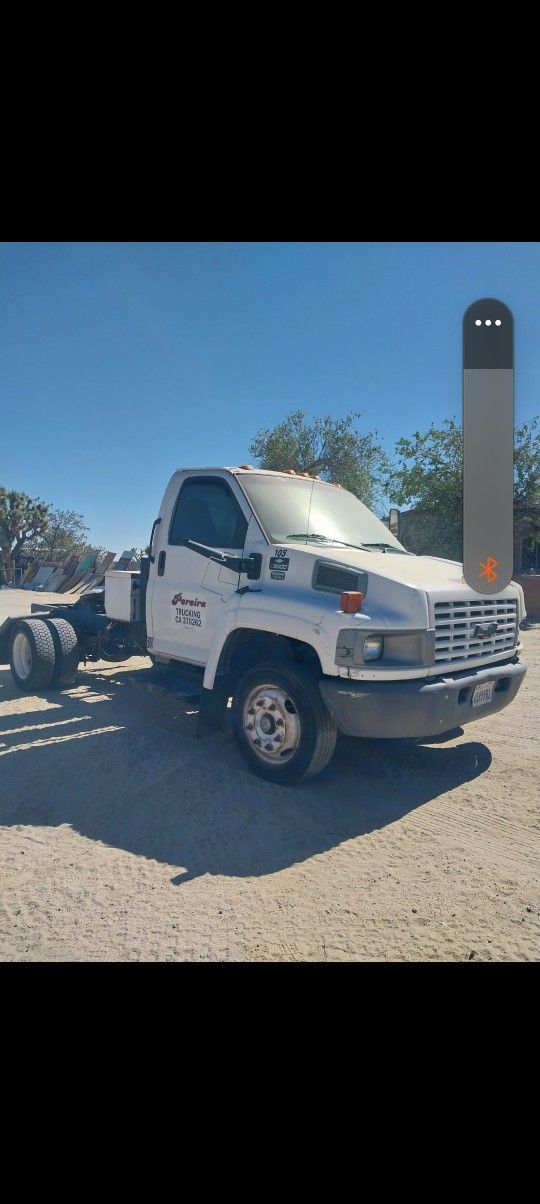2006 Chevy C5500 DuraMax Diesel 