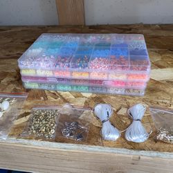 DIY Bracelet Making Kit – Huge Assortment of Beads, Charms & Accessories!