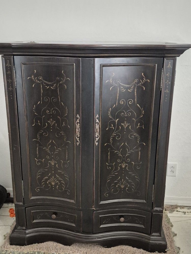 Armoire/TV Cabinet/Storage Cabinet