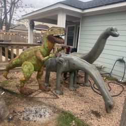 GIANT METAL DINOSAURS 
