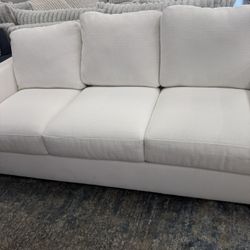 Amazing Looking Sofas @ FURNITURE LOVE ❤️ Same Day Delivery 🚚 
