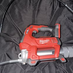 M18 18V Lithium-Ion Cordless Grease Gun 2-Speed (Tool-Only)