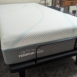 Tempur Pedic Power Adjustable Twin Bed Base and Mattress