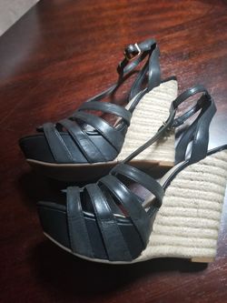 Jessica Simpson Wedges