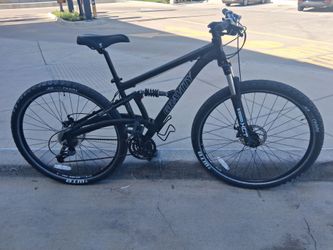 Gravity Fsx 29 .mountain bike
