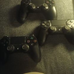 PlayStation Controllers