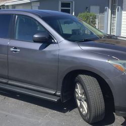 2014 Nissan Pathfinder