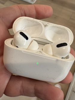 1ST GEN AIR POD PROS !