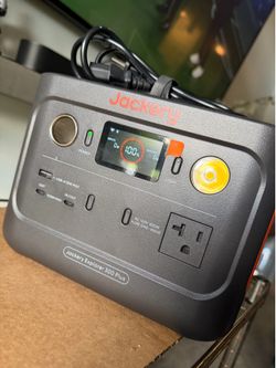 Jackery Explorer 300 Plus