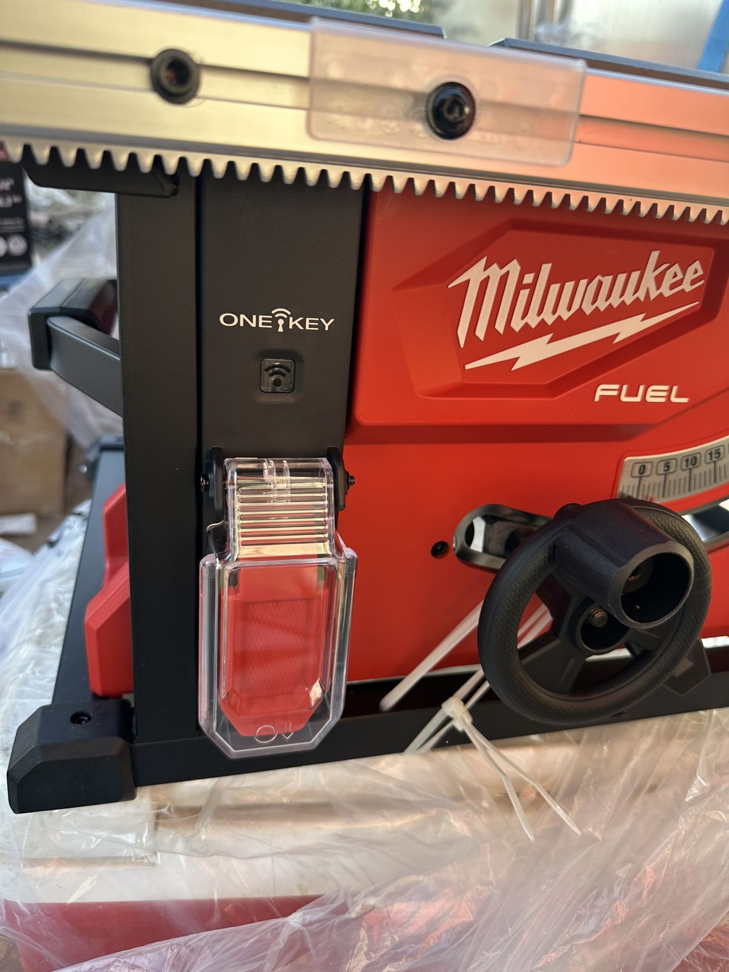 Milwaukee Cordless Table Saw (tool Only)