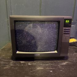 1989 Samsung Celebrity 13" Color Television TC3643C Retro Wood Grain TV