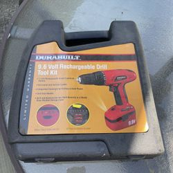 Durabuilt 9.6 Volt Rechargeable Drill Tool Kit – With Carry Case – VGC