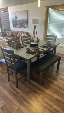 Dining room set with 4 padded  chairs and bench