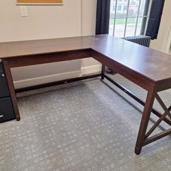 L Shaped Desk 