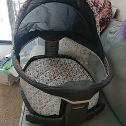 Graco Portable Bassinet 