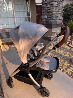 NUNA Triv stroller