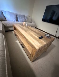 Large Wood Coffee Table w/ Storage –in Wheels -4 Drawers – Easy to Move