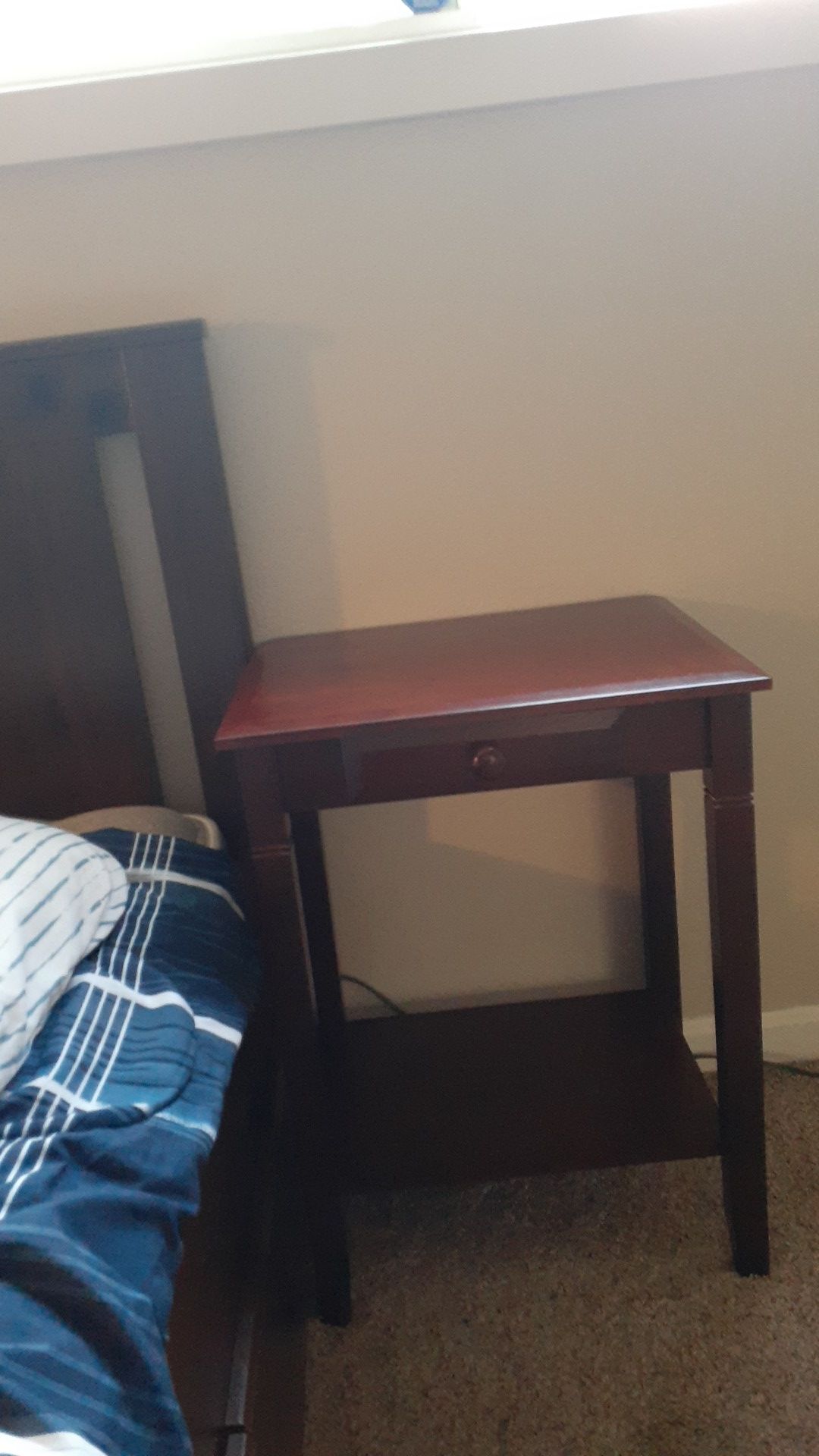 Night stands or end tables