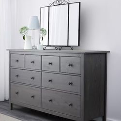 Excellent Condition 8 Drawer IKEA Grey C)olor HEMNES Dresser