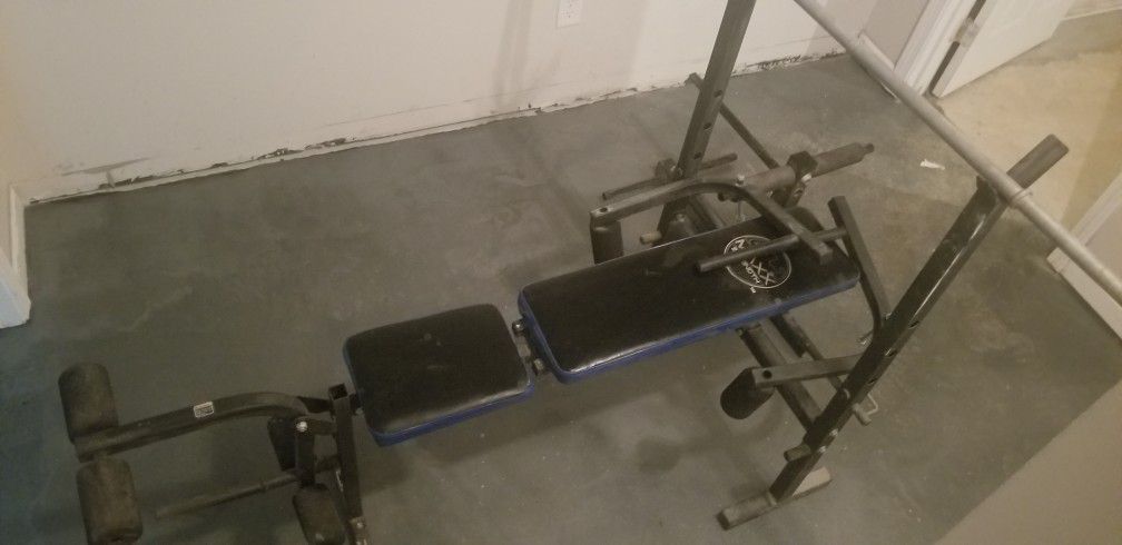Weight Bench With Leg Lift And Chest Fly  Accessories 