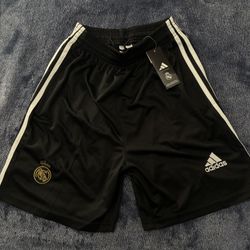 Real Madrid black soccer shorts M