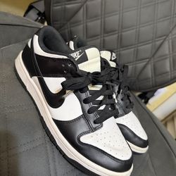 Nike Dunk Low Panda