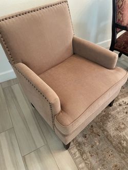 *** MOVING Sale - New Accent chairs must sell ***