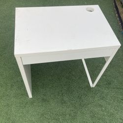 White Vanity/Desk