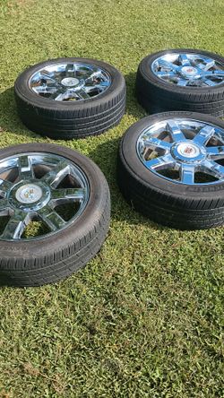 22" Cadillac Escalade rims and tires (please read description)