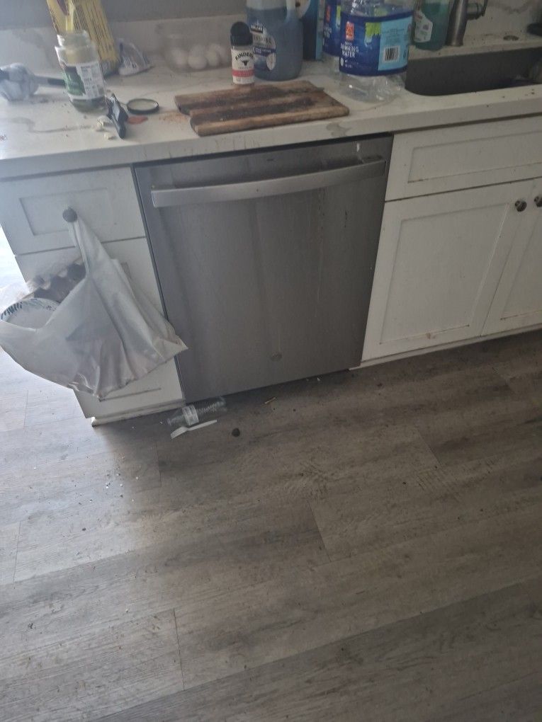 Dishwasher 400 Obo Never Used