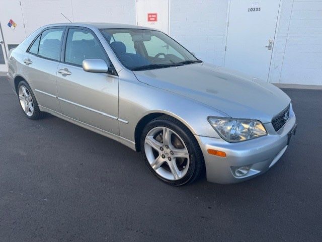 2002 Lexus IS 300