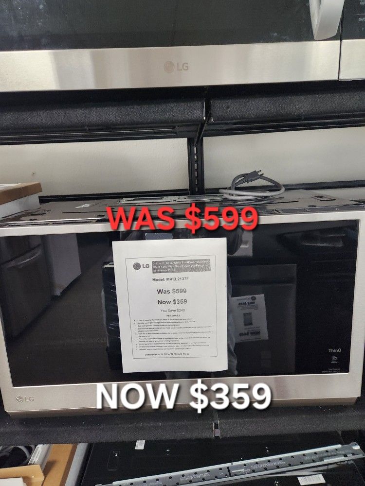 2.1 cu. ft. 30 in. Width PrintProof Stainless
Steel 1,050-Watt Smart Over-the-Range
Microwave Oven