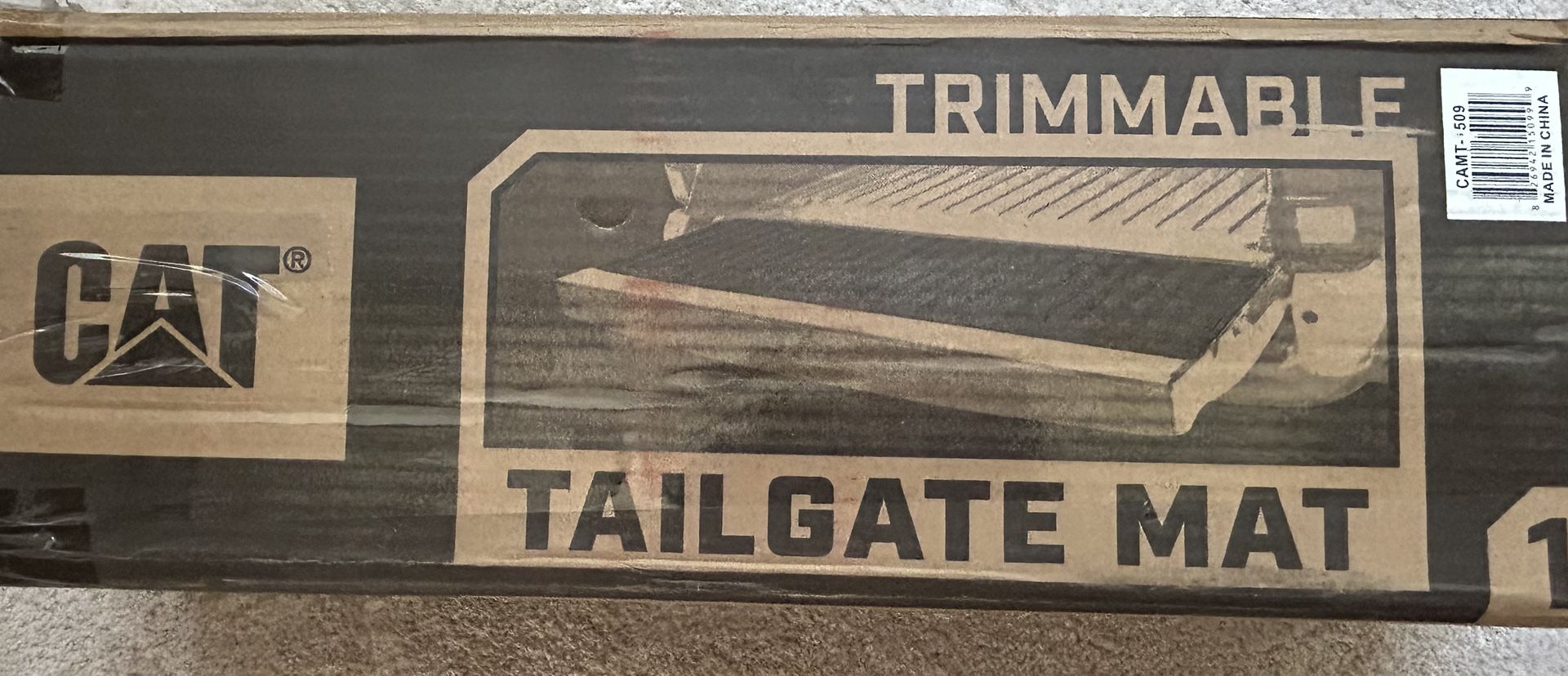 Cat Utility Tailgate Mat