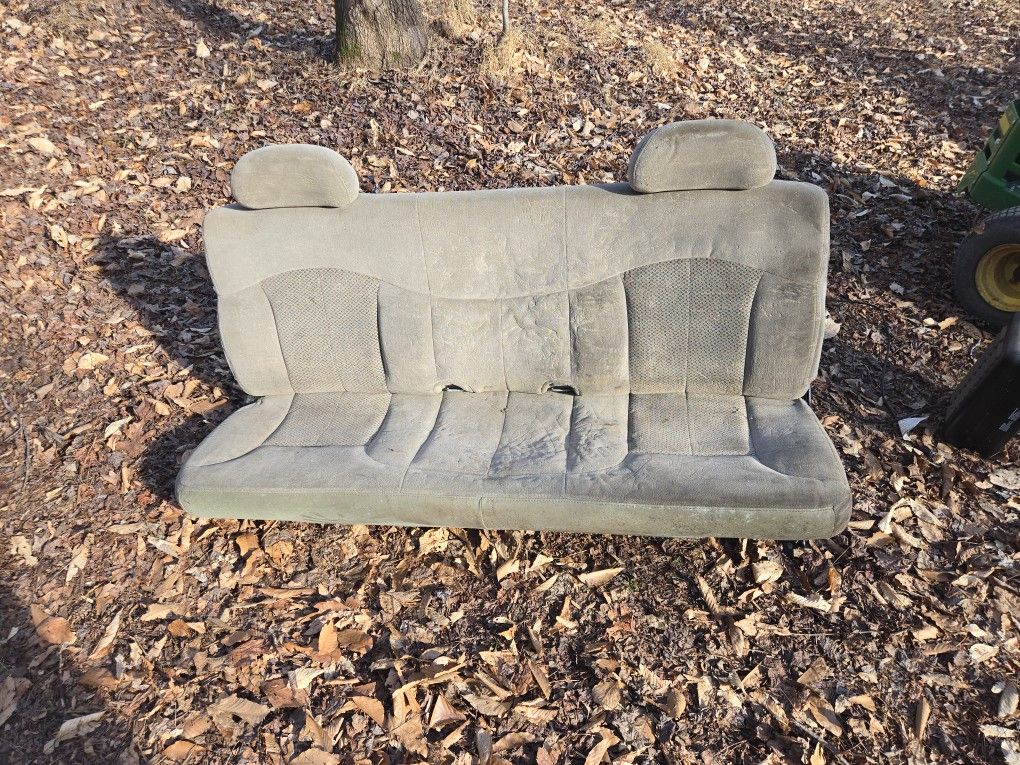 2001 Chevy Silverado Seats And Center Console
