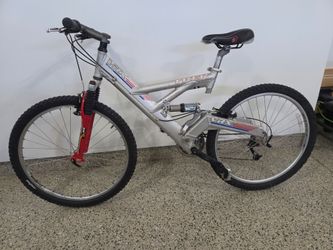 Trek VRX 300 bike