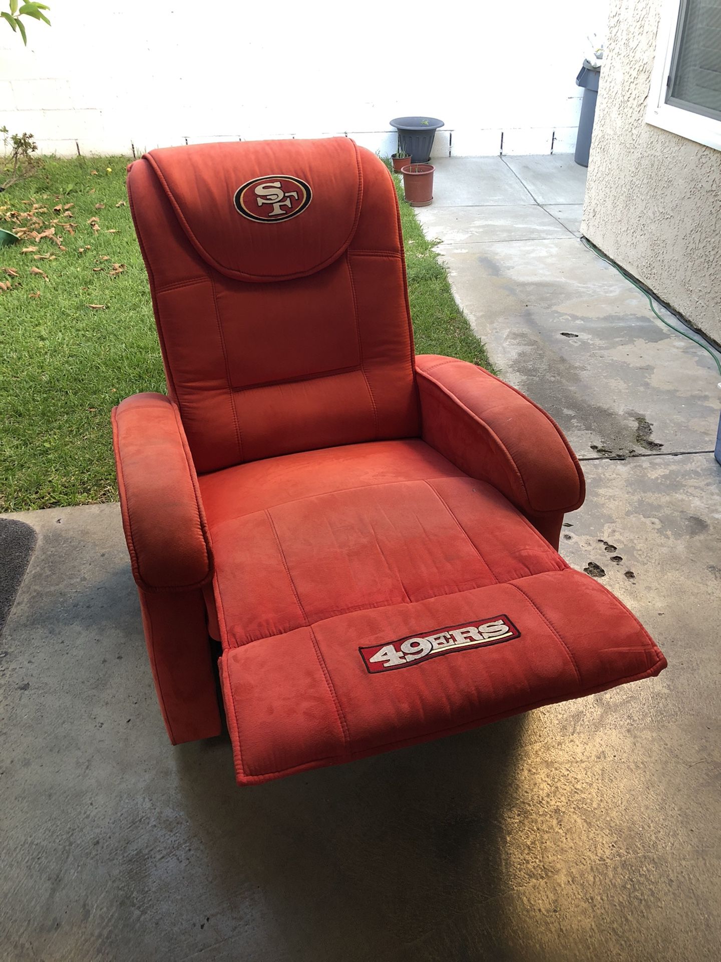 San Francisco 49ers recliner