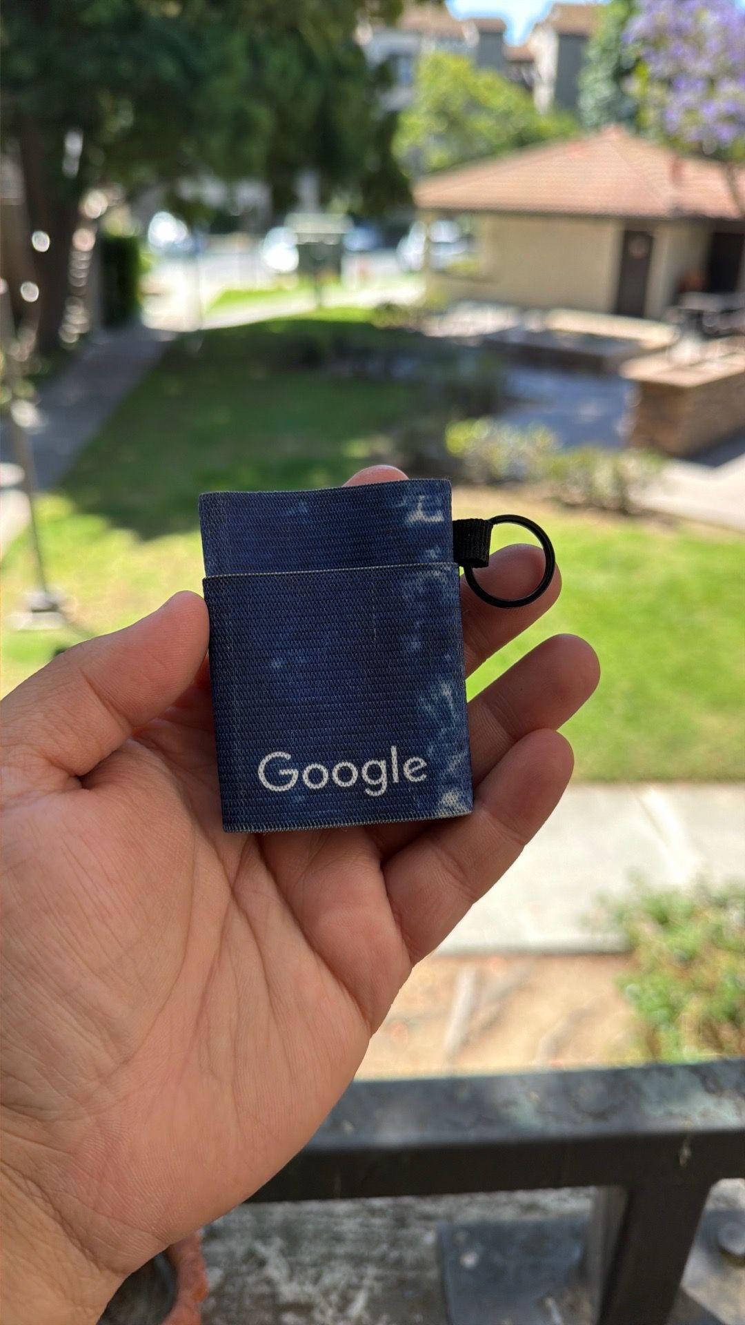 Google minimalistic wallet