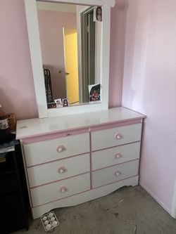 Girls Twin Bedroom set