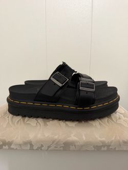 Dr. Martens Myles Slide Sandal - Black
