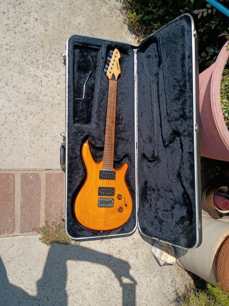 1(contact info removed) Production Only Peavey Impact Milano With Locking Tuners And A Fantastic 24 Fret Maple Neck