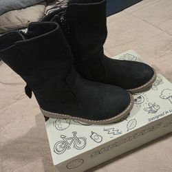 black boots